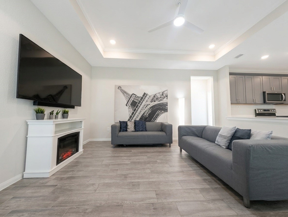18122 Sonresa Way Property Photo 8