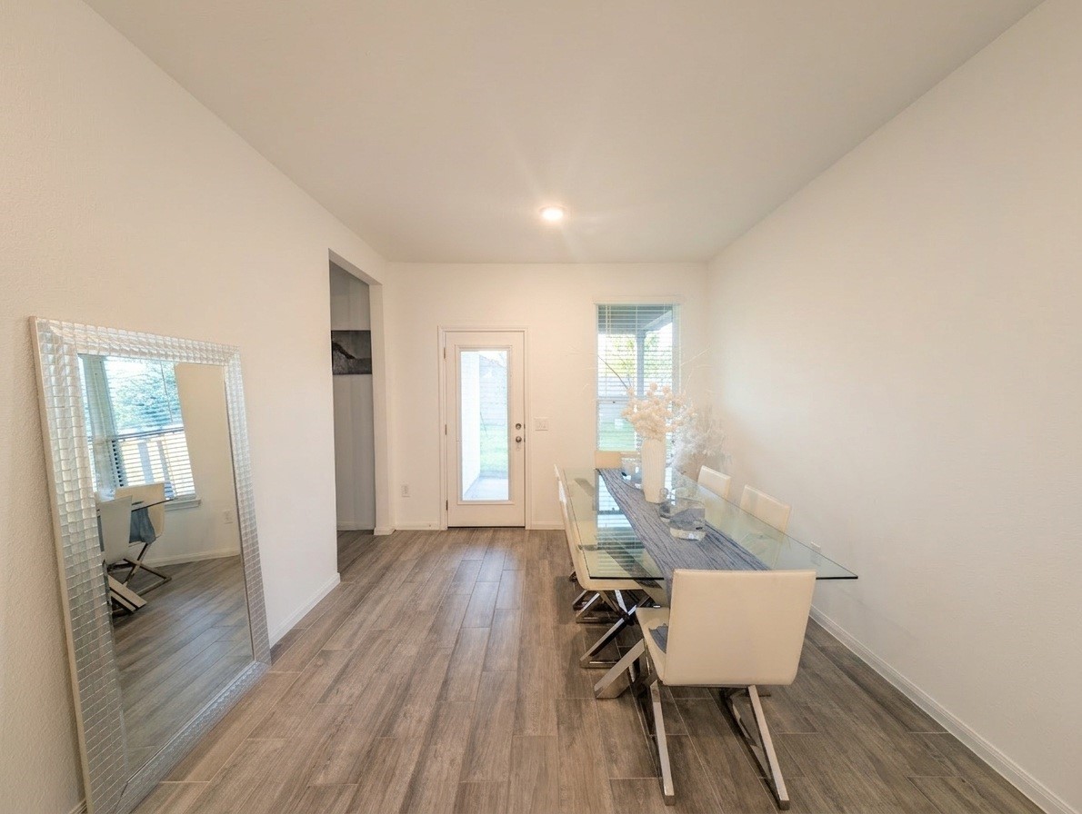 18122 Sonresa Way Property Photo 16