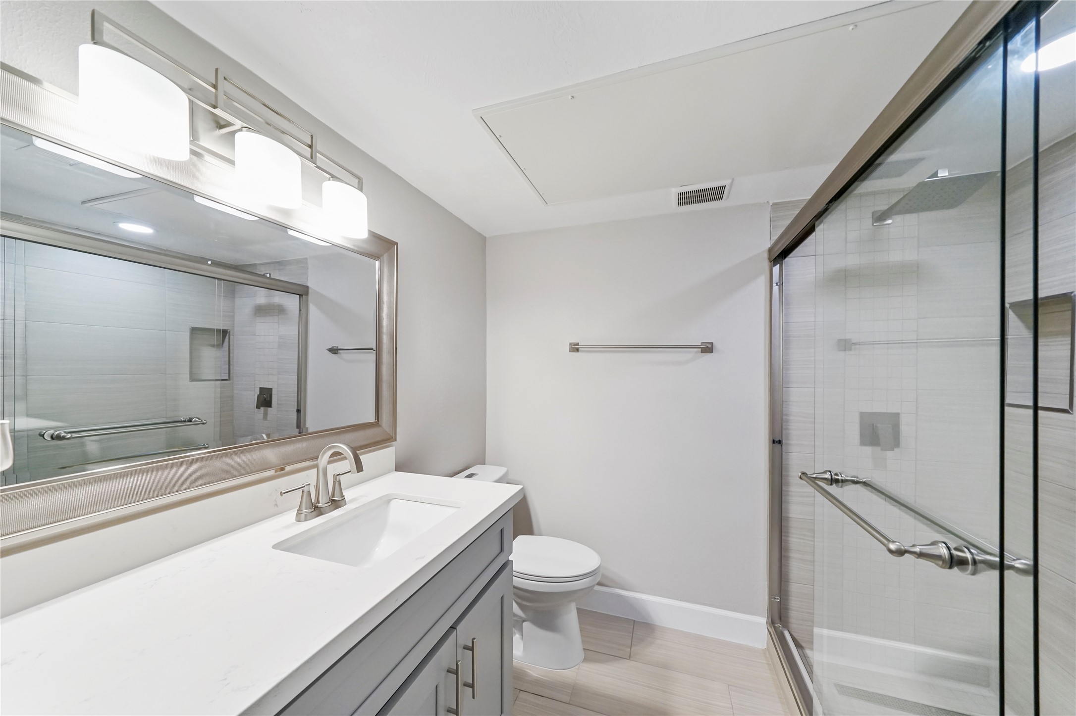 845 Augusta Drive 45 Property Photo 13