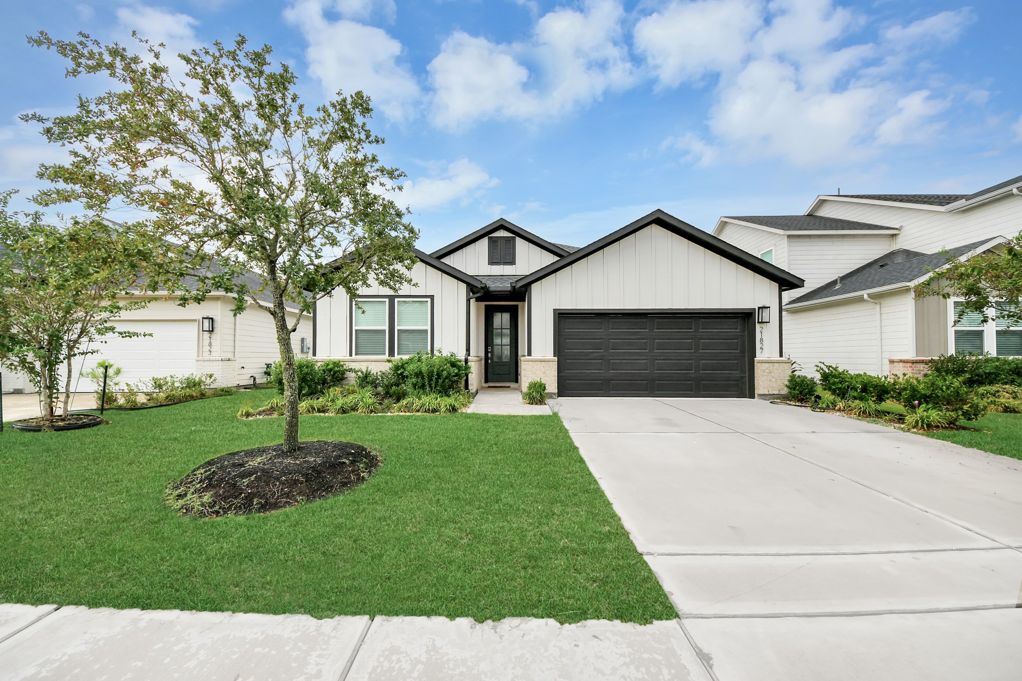 21827 Redwood Bluff Trail Property Photo 21