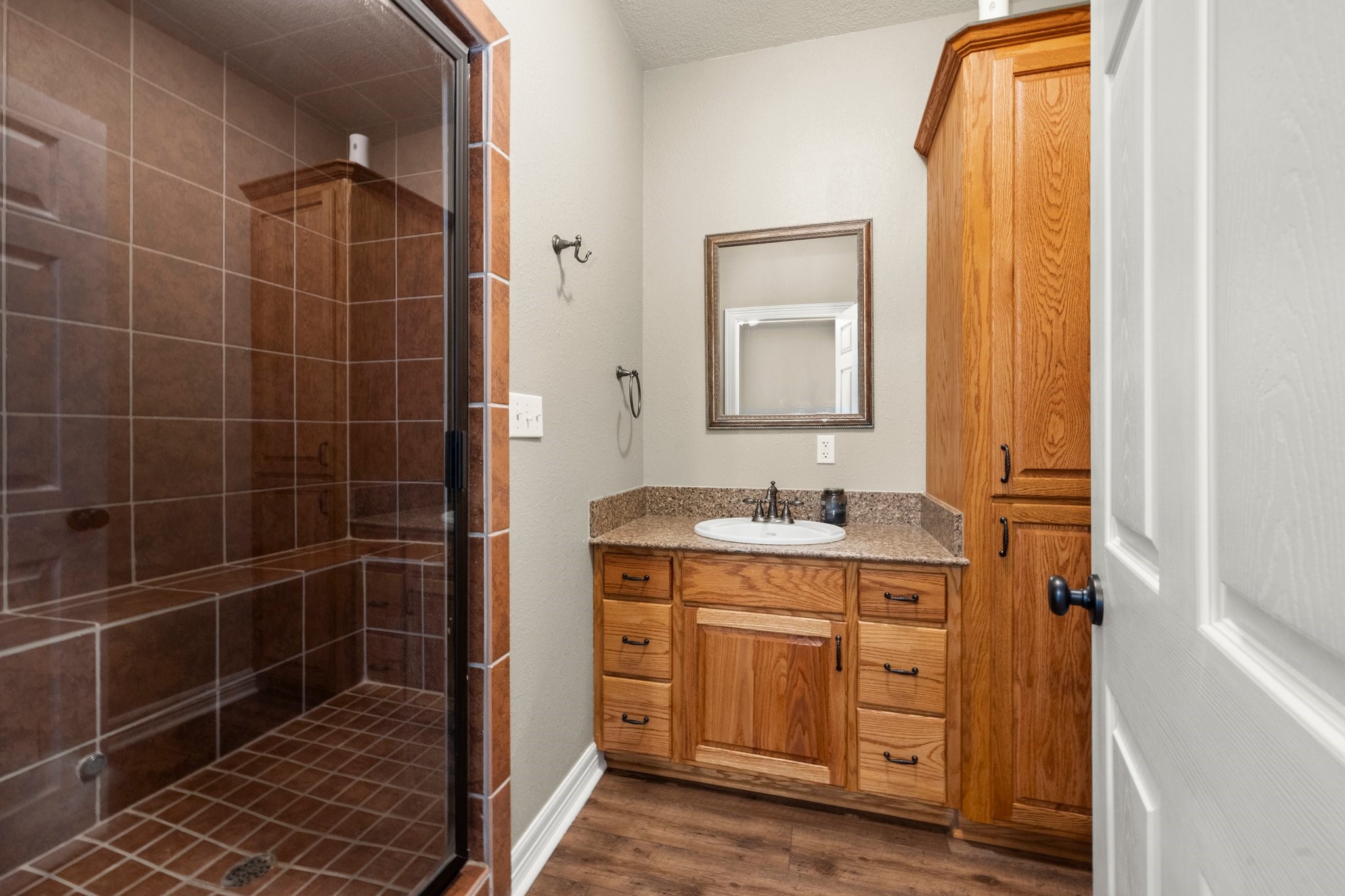 825 Walding Road Property Photo 33