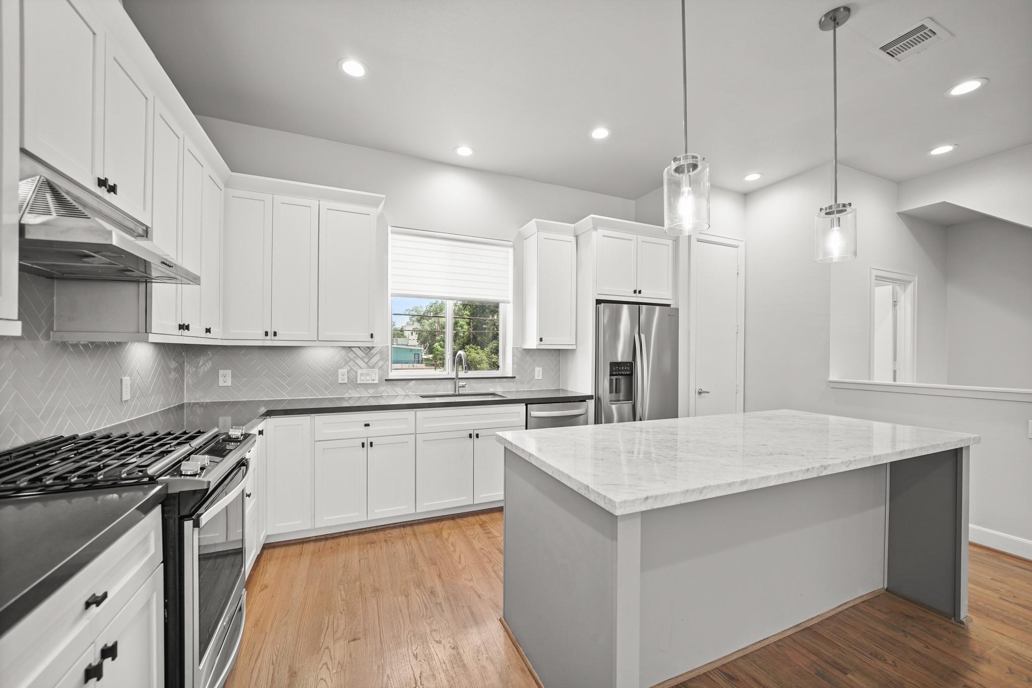 365 Eado Park Circle, Houston Tx 77020 Property Photo 14
