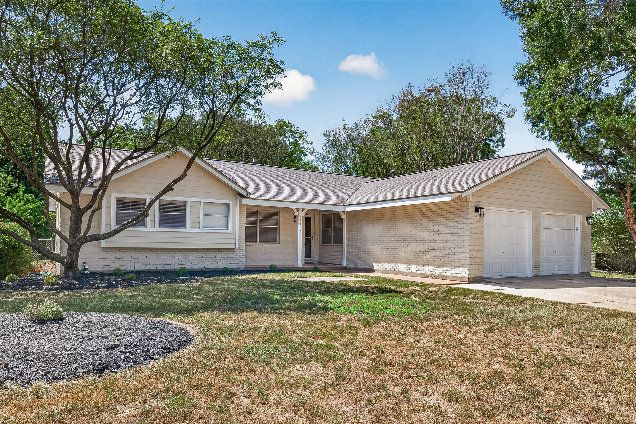15613 Shanghai Street Property Photo 4