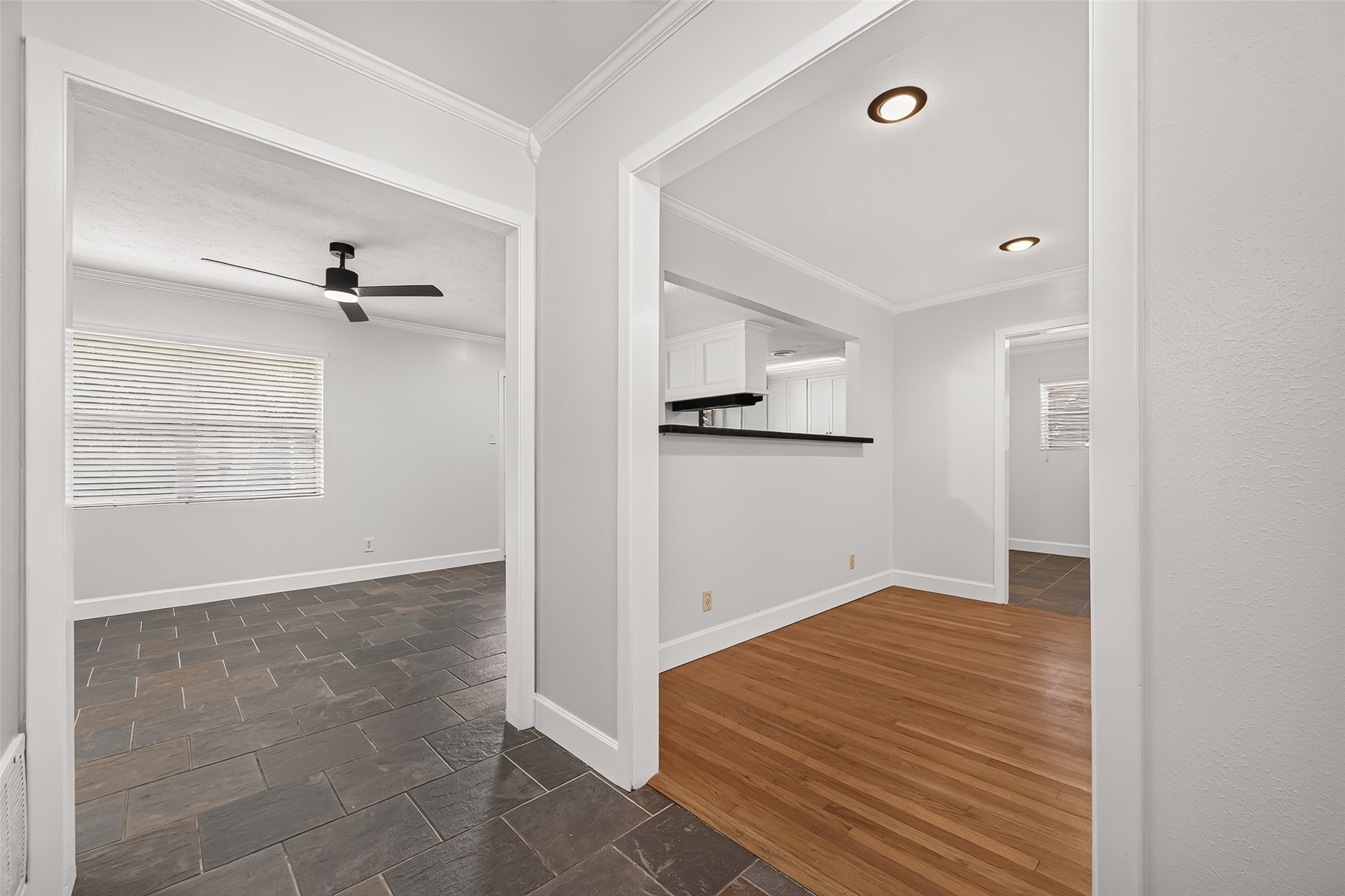 15613 Shanghai Street Property Photo 8