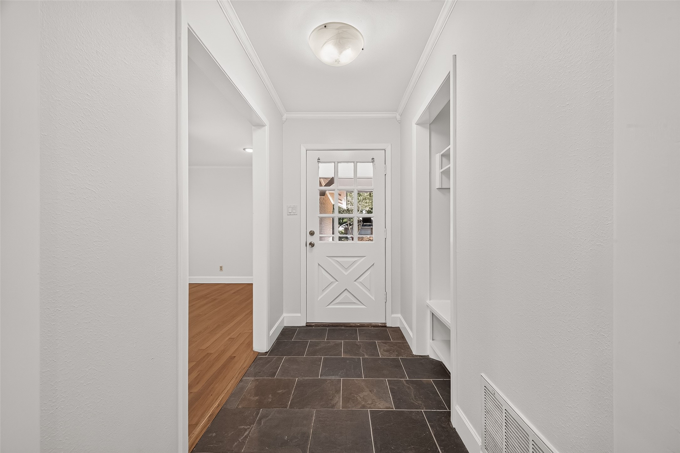 15613 Shanghai Street Property Photo 11