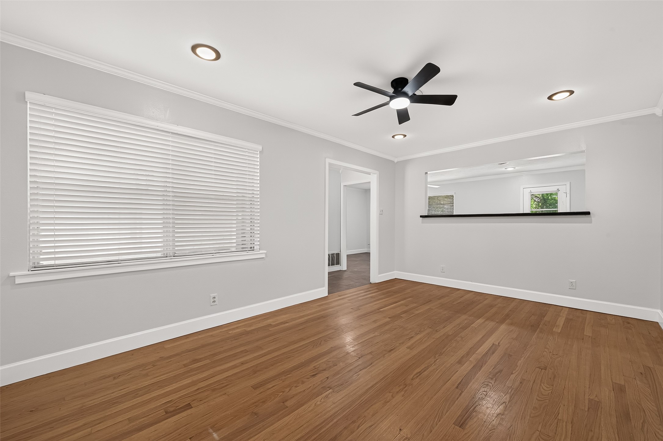 15613 Shanghai Street Property Photo 14