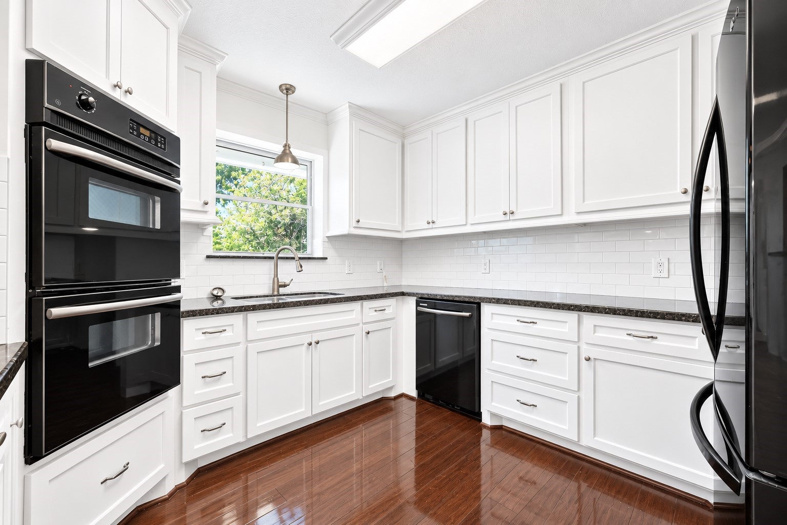 15613 Shanghai Street Property Photo 16