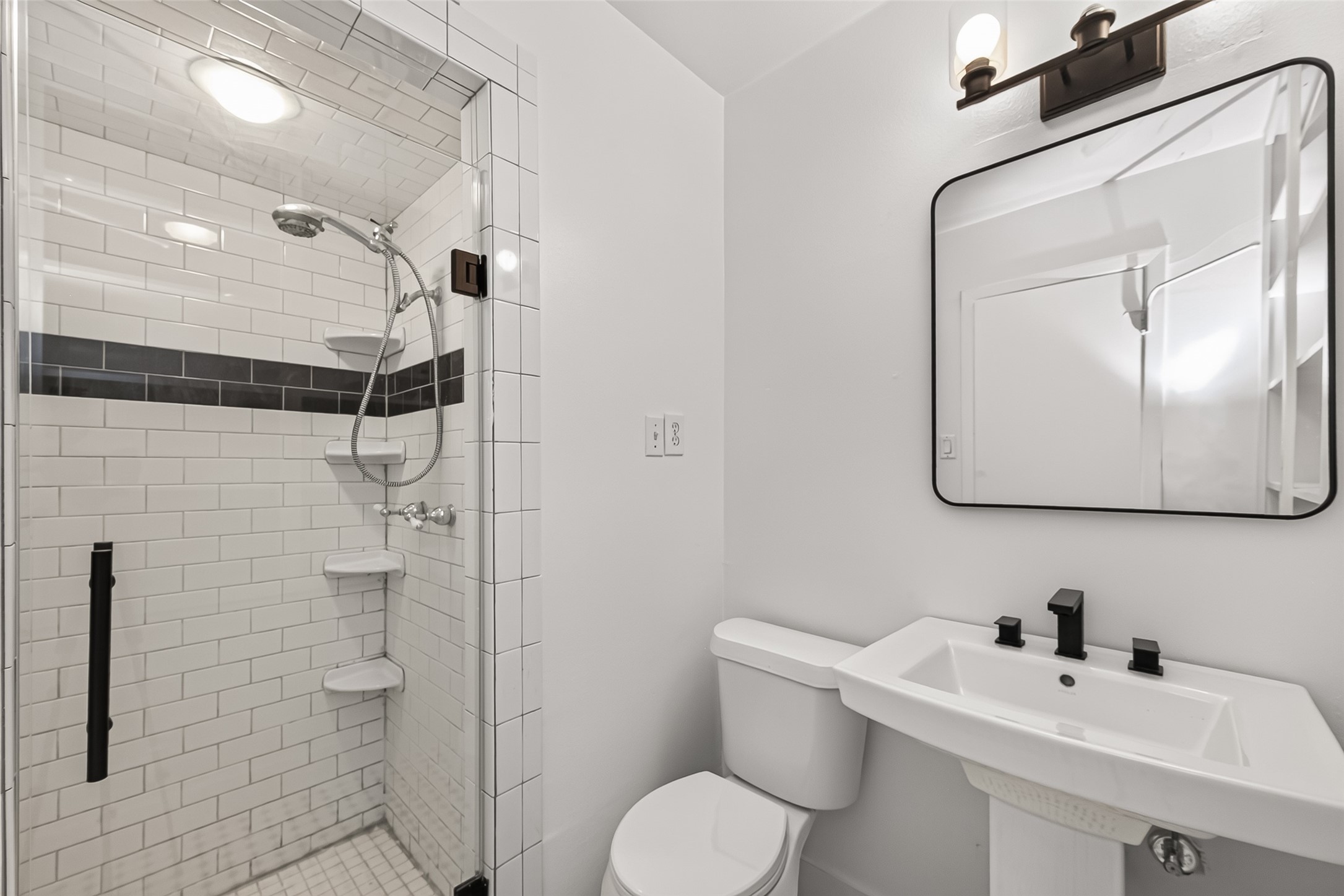 15613 Shanghai Street Property Photo 31