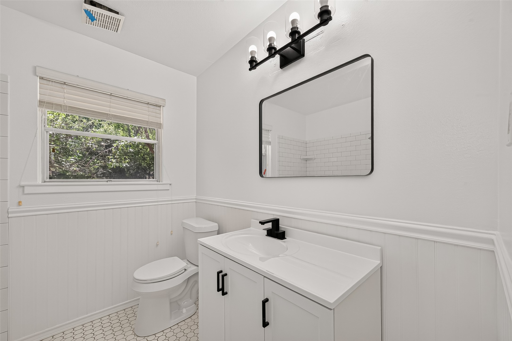 15613 Shanghai Street Property Photo 34