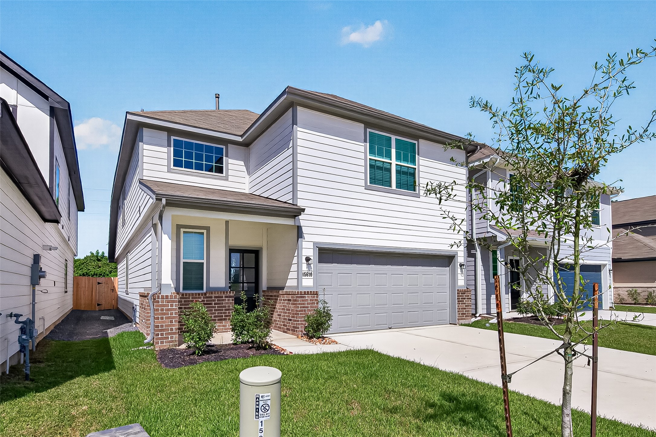 15610 Coneflower Hills Drive Property Photo 5