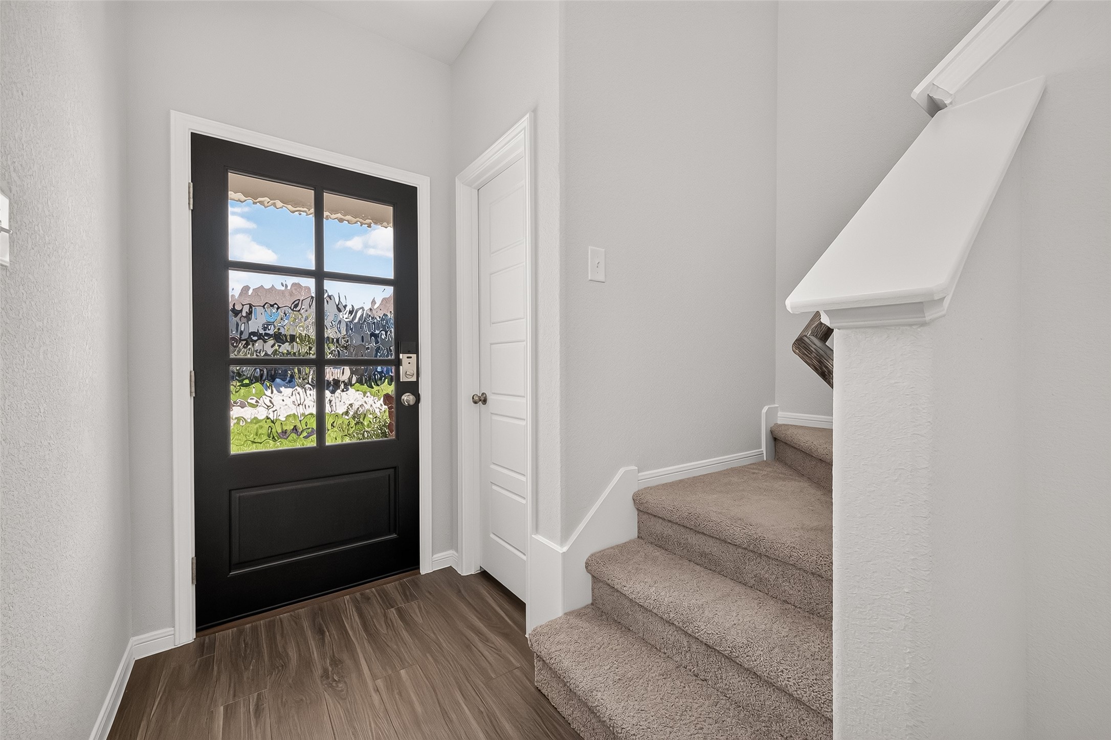 15610 Coneflower Hills Drive Property Photo 8