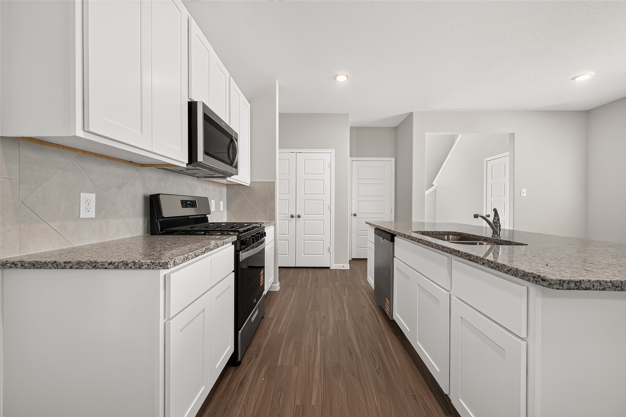 15610 Coneflower Hills Drive Property Photo 11