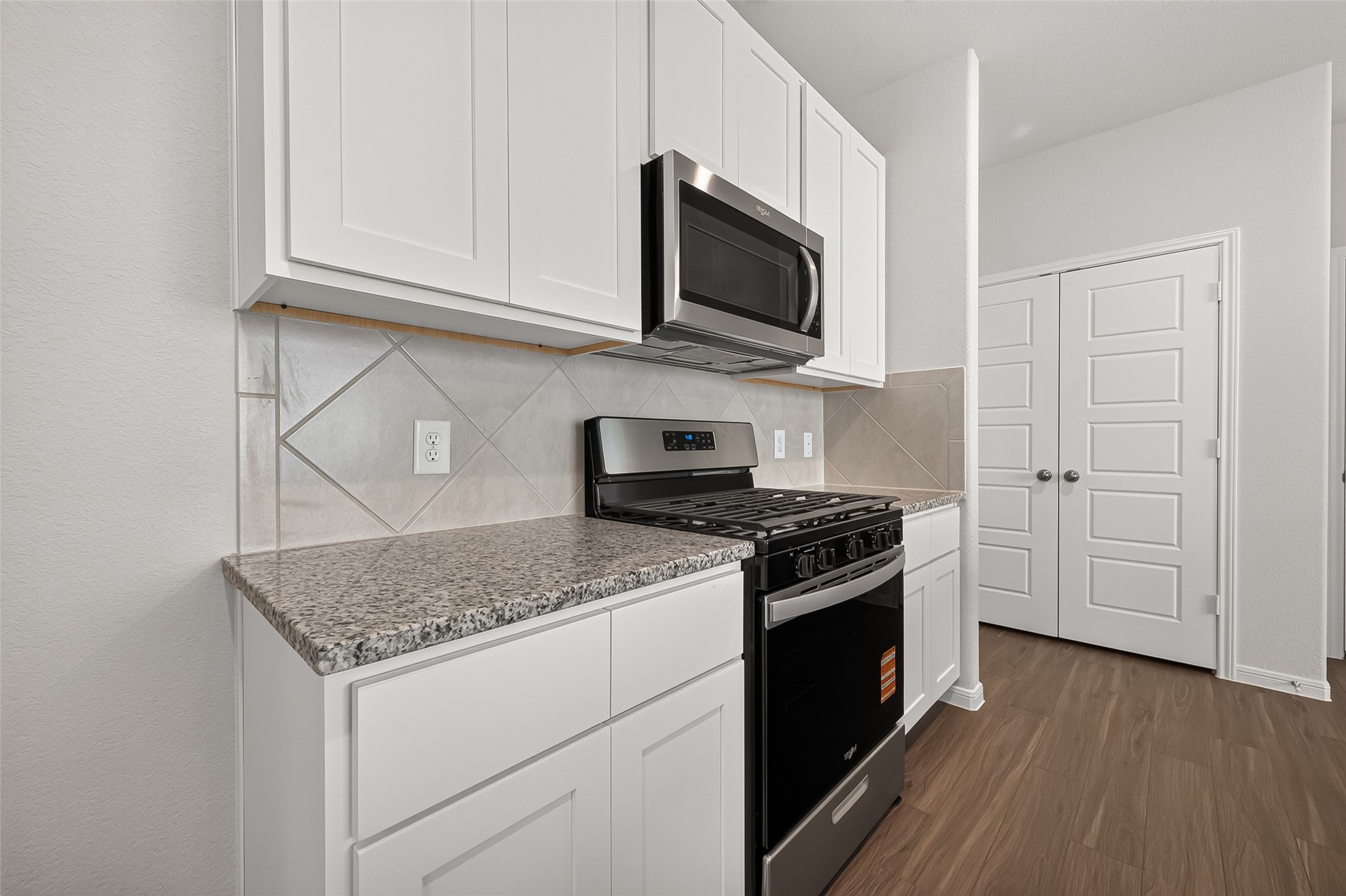 15610 Coneflower Hills Drive Property Photo 12