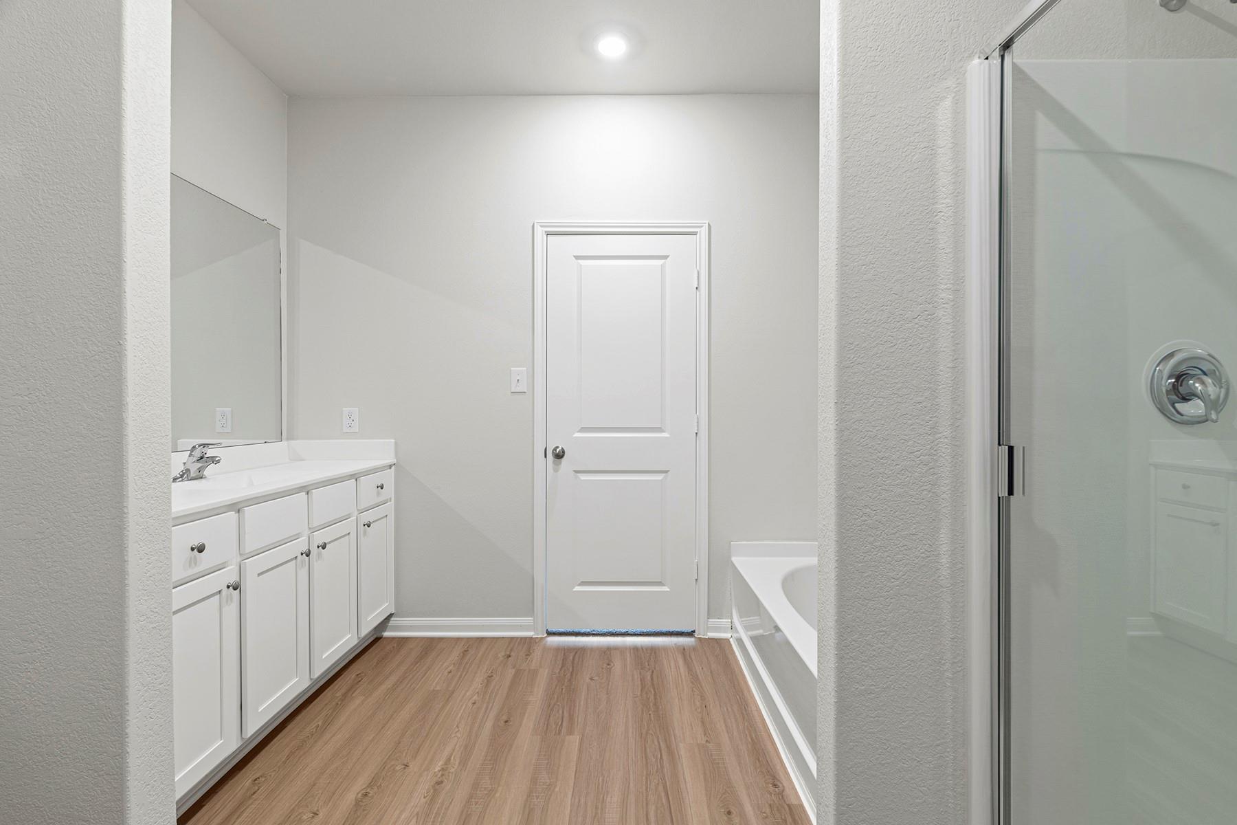 8843 New Jade Drive Property Photo 7