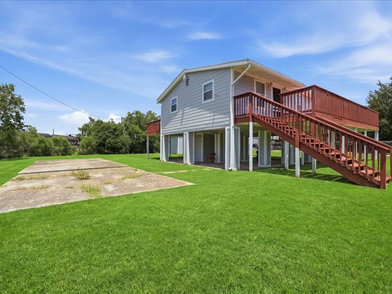 4416 Thompson Street Property Photo 4