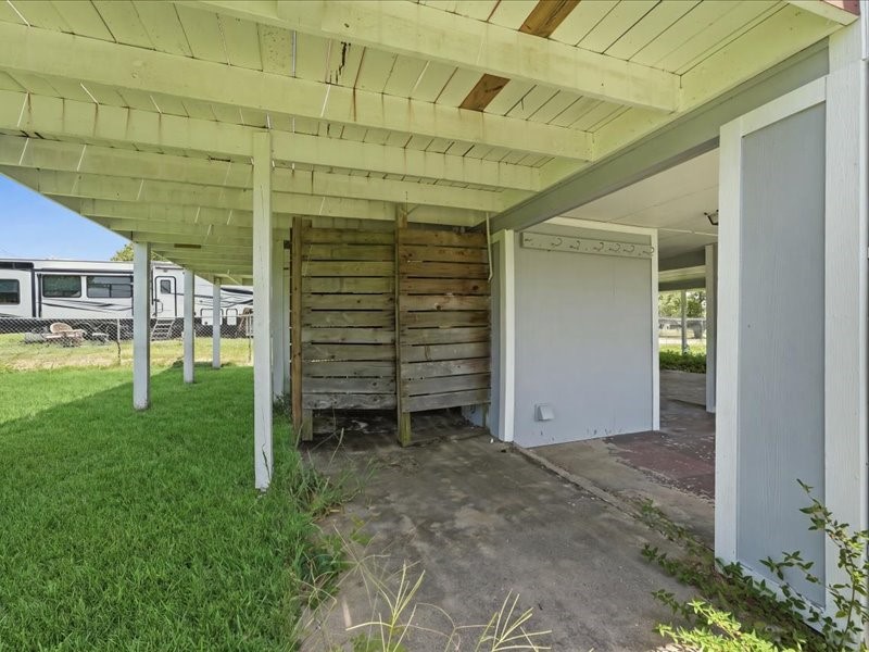 4416 Thompson Street Property Photo 22