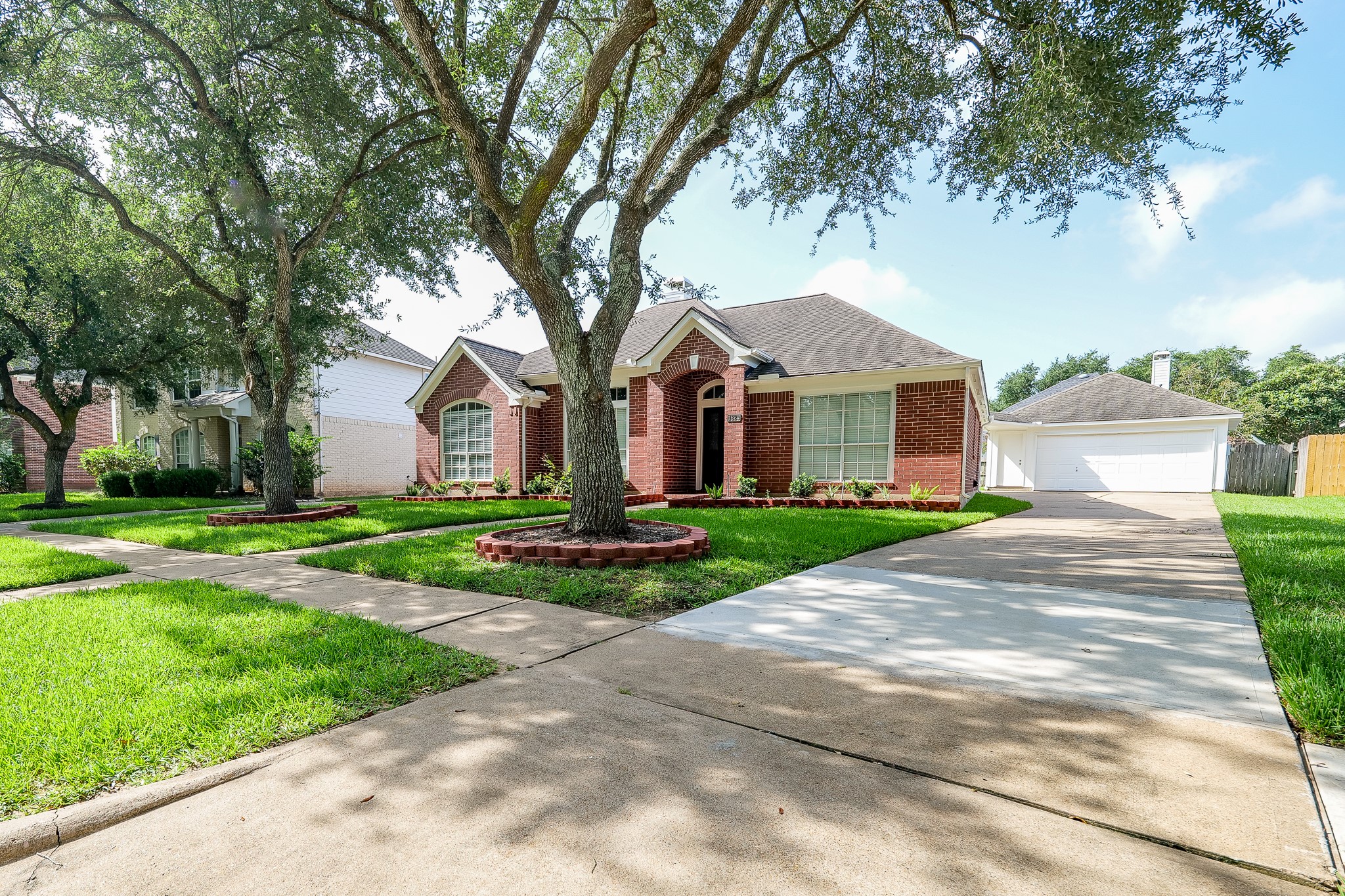 1823 Brightlake Way Property Photo 1