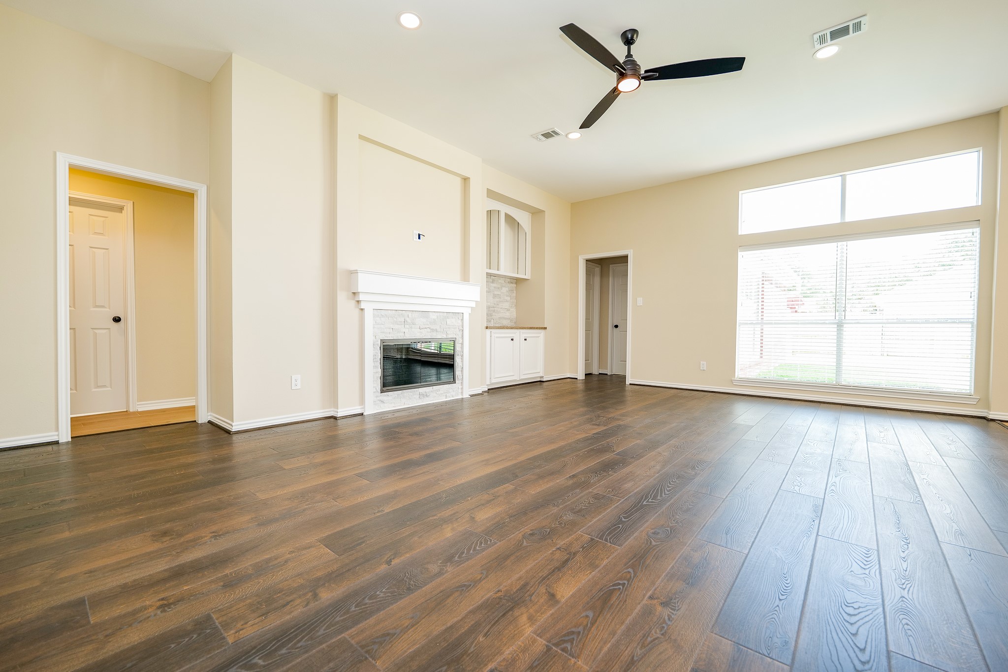 1823 Brightlake Way Property Photo 10