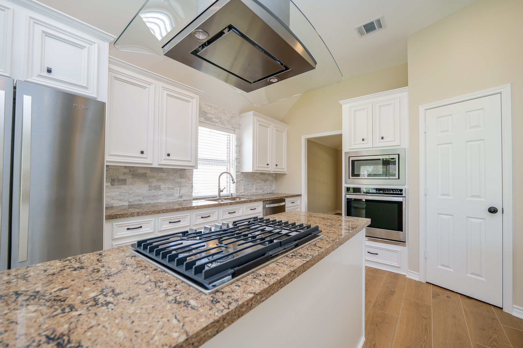1823 Brightlake Way Property Photo 15