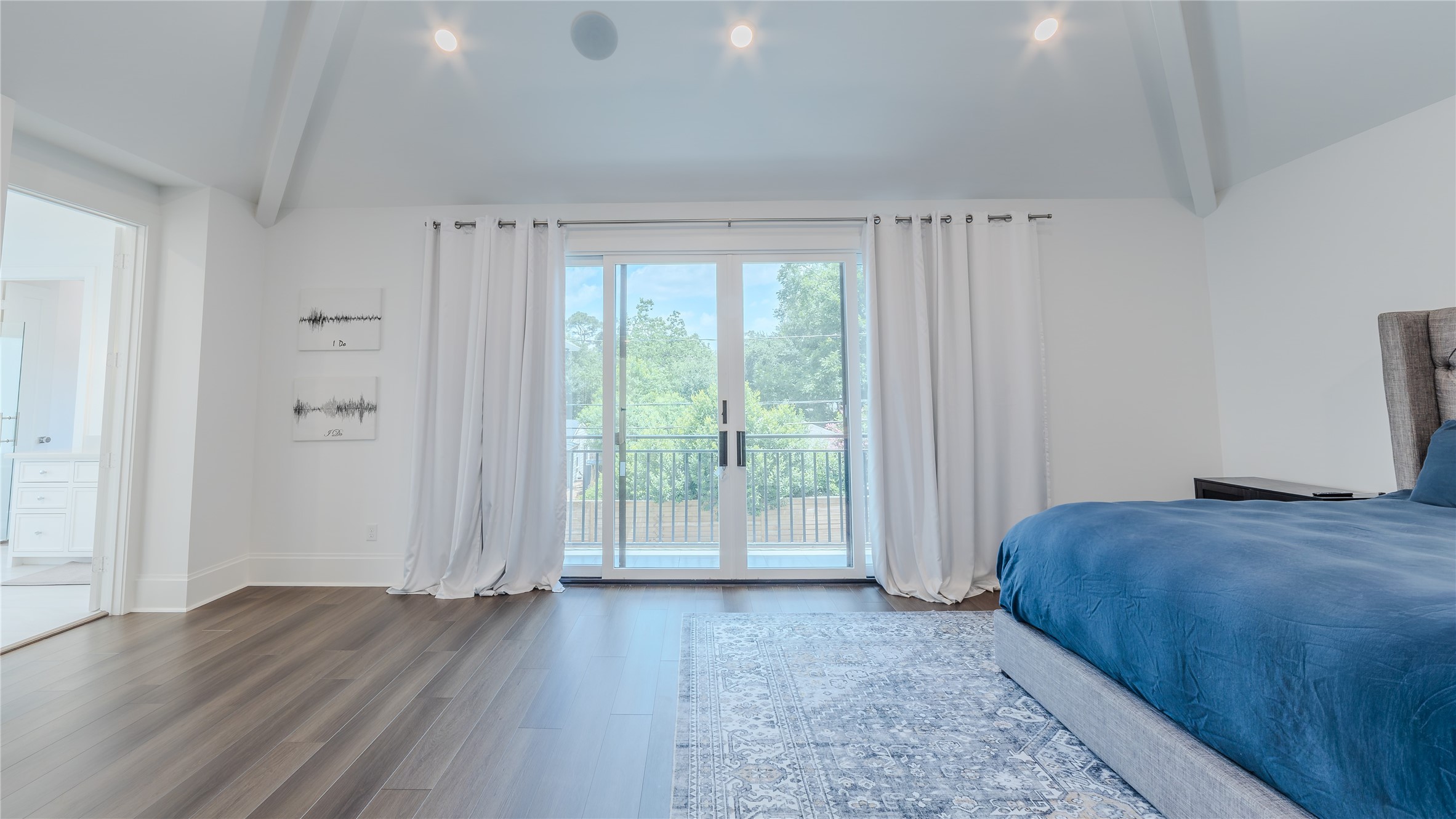 974 W 43rd Street Property Photo 15