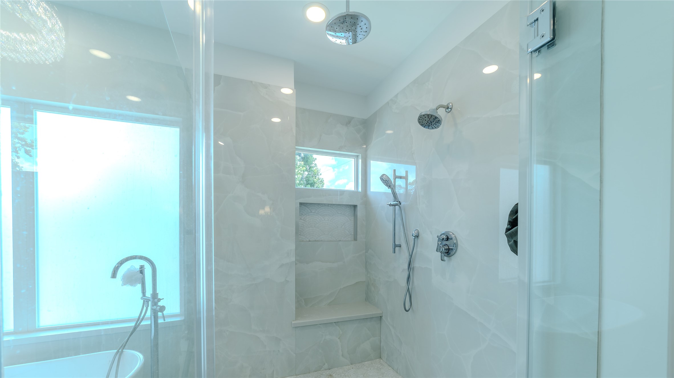 974 W 43rd Street Property Photo 21