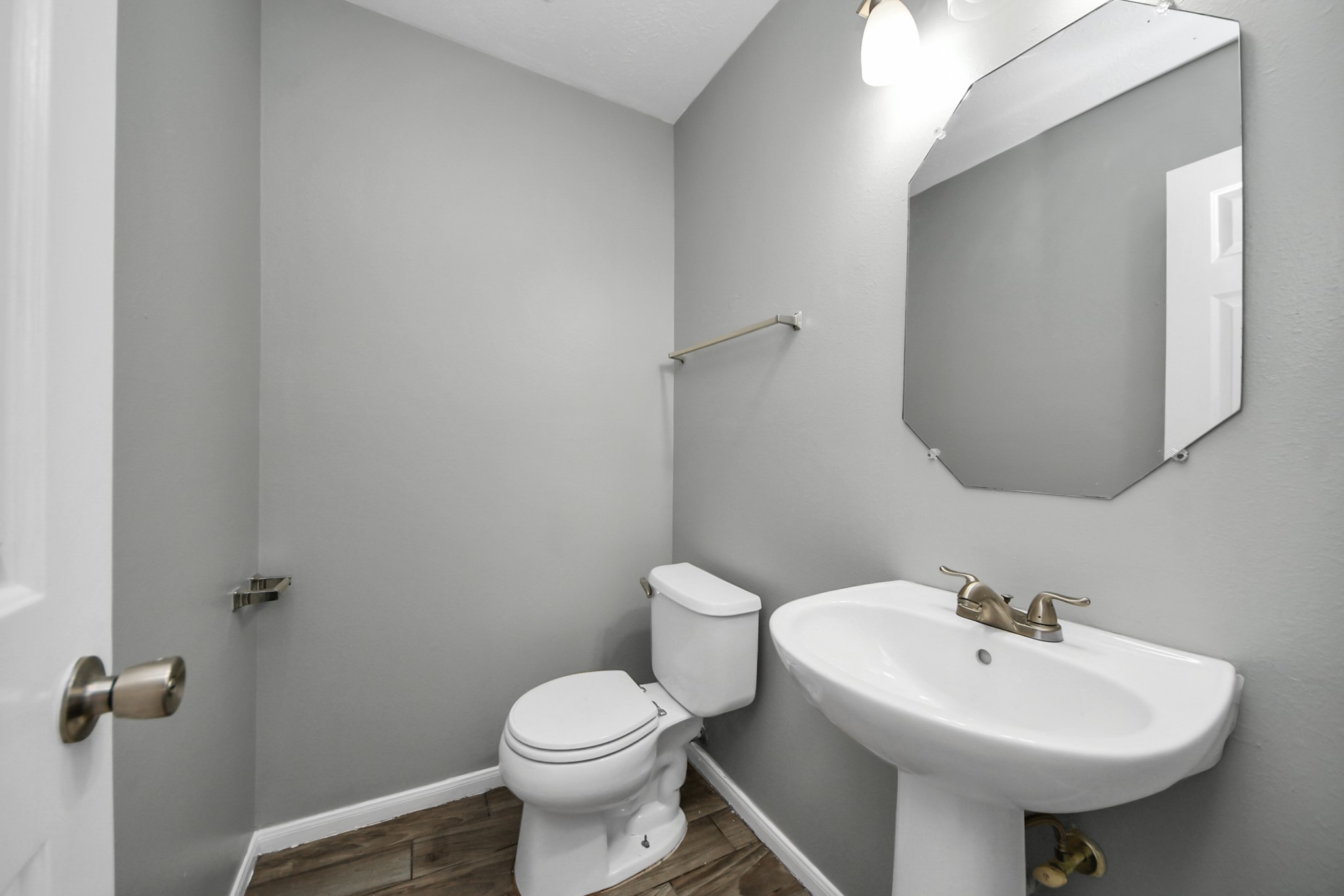 4805 E Columbary Drive Property Photo 13
