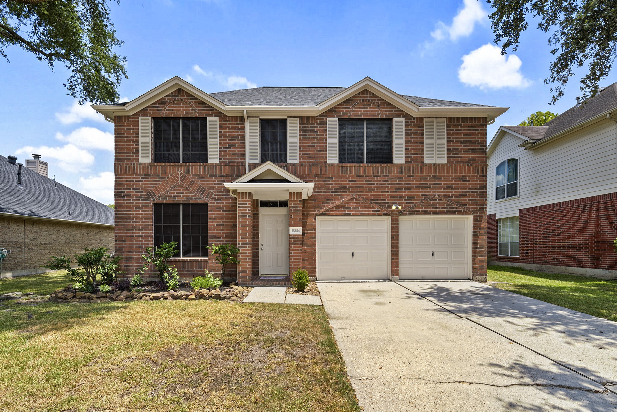 18614 Atasca Dr South Property Photo 1