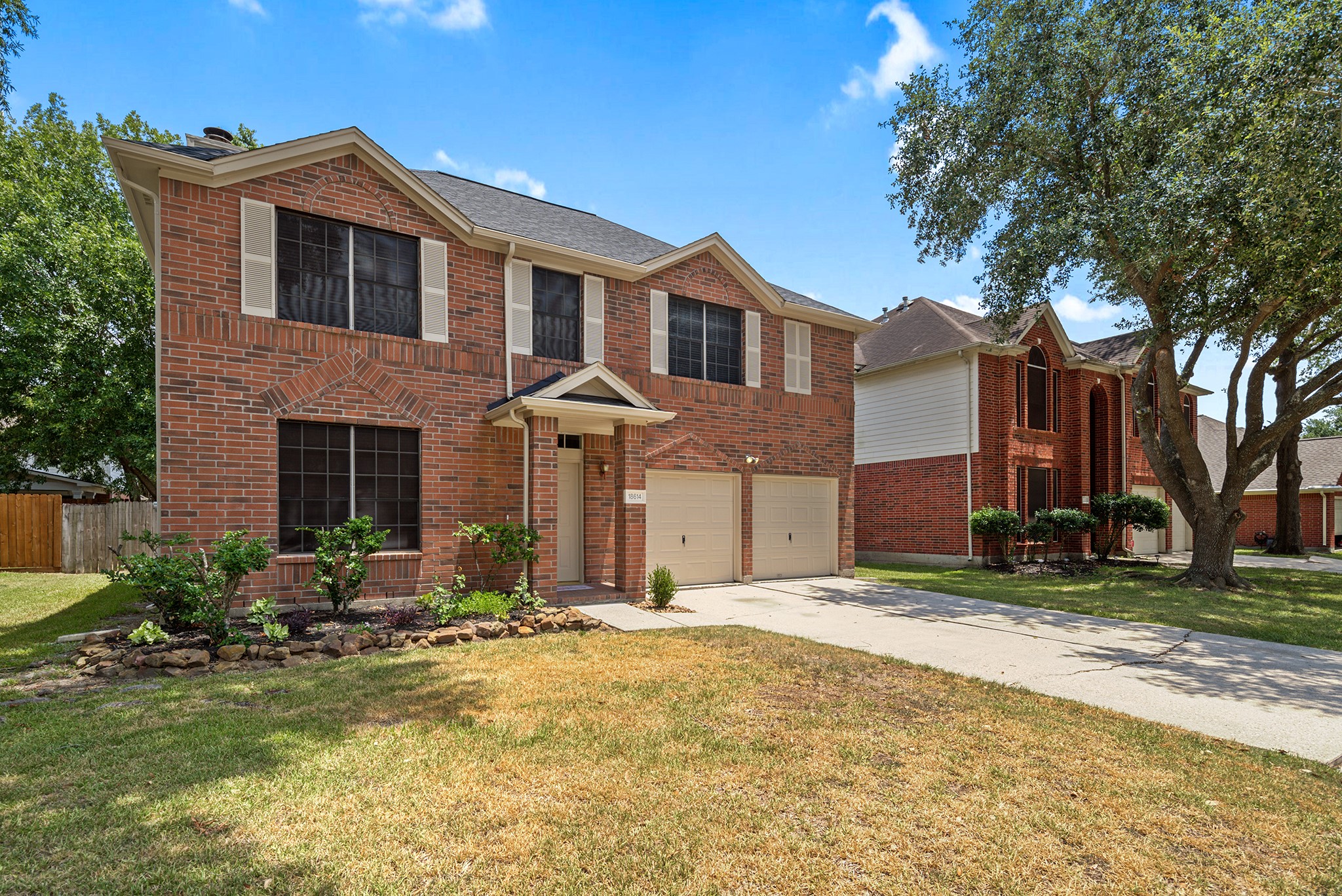 18614 Atasca Dr South Property Photo 3