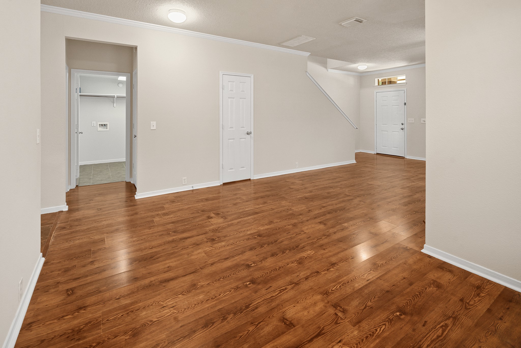 18614 Atasca Dr South Property Photo 8