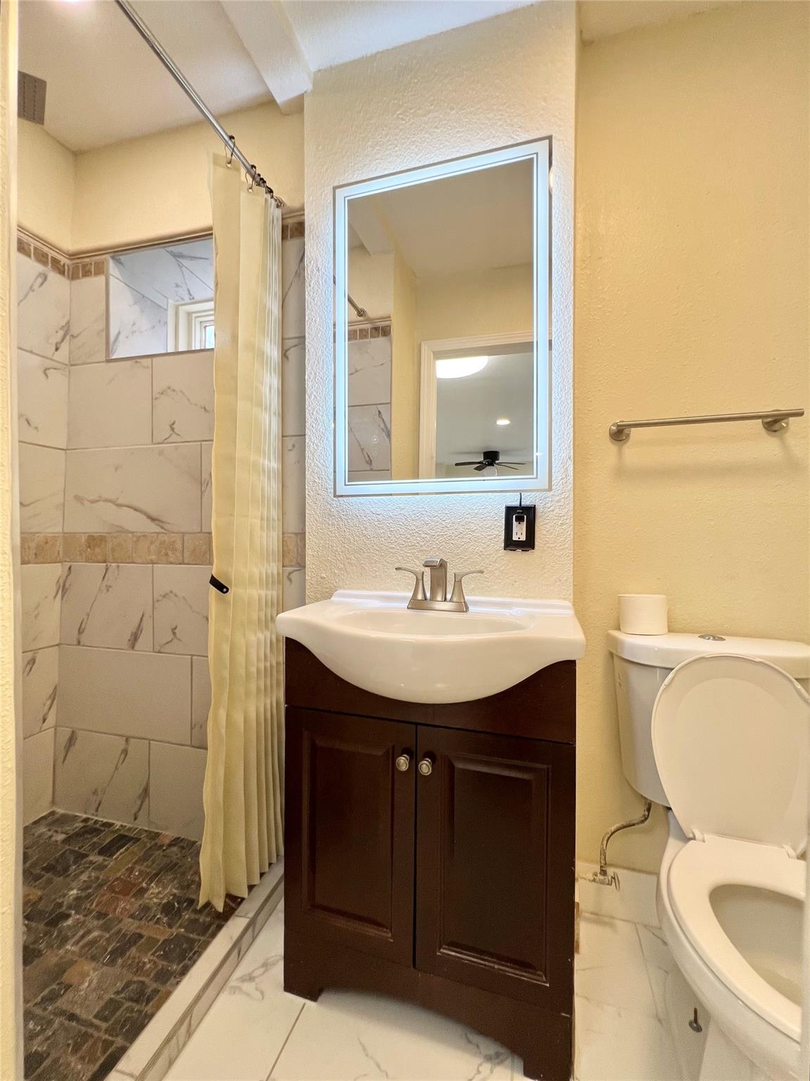 1512 Gregg Street 5 Property Photo 14