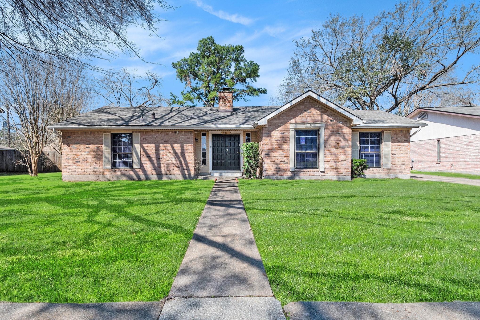 5514 Long Creek Lane Property Photo 1