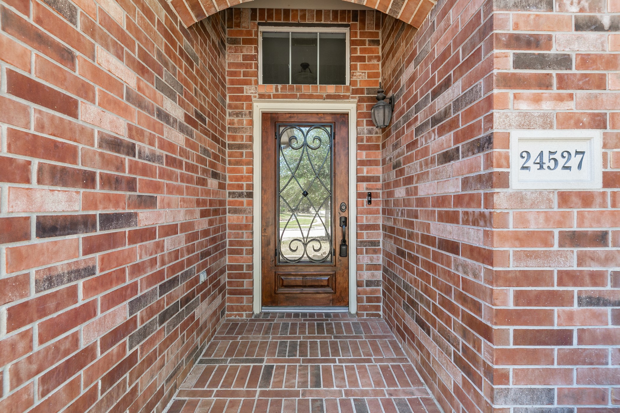 24527 Spring Harbor Drive Property Photo 2
