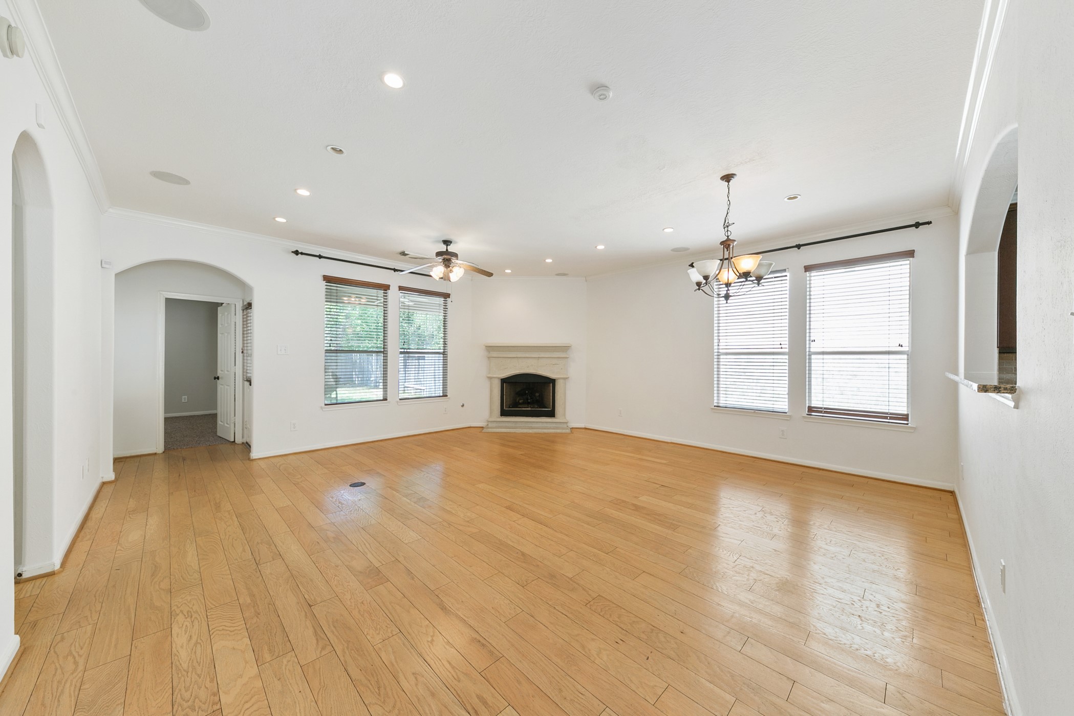 24527 Spring Harbor Drive Property Photo 9