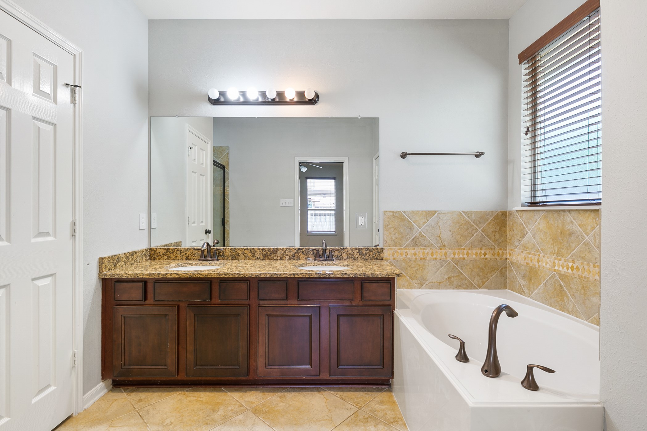 24527 Spring Harbor Drive Property Photo 16