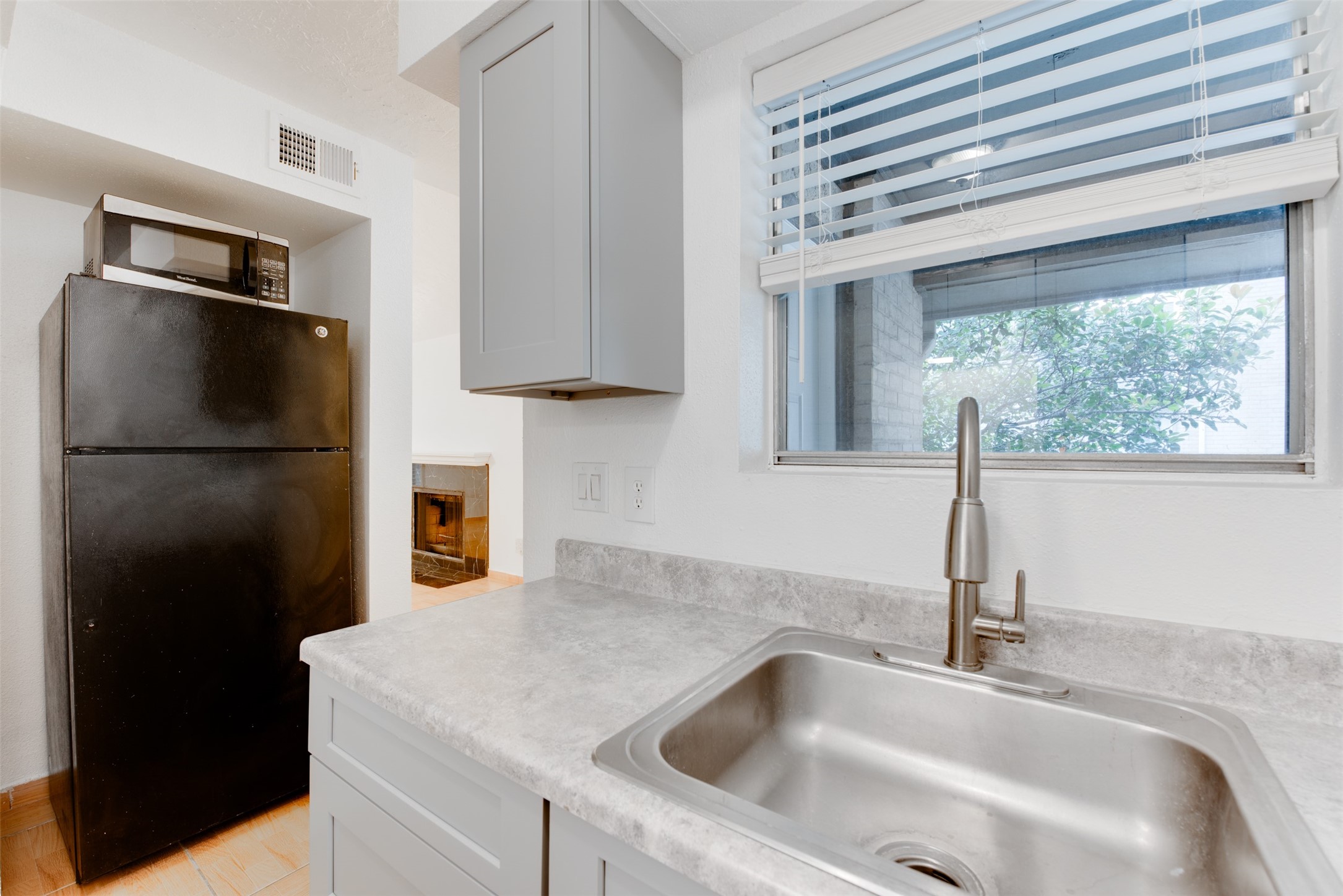 2021 Spenwick Drive 724 Property Photo 11