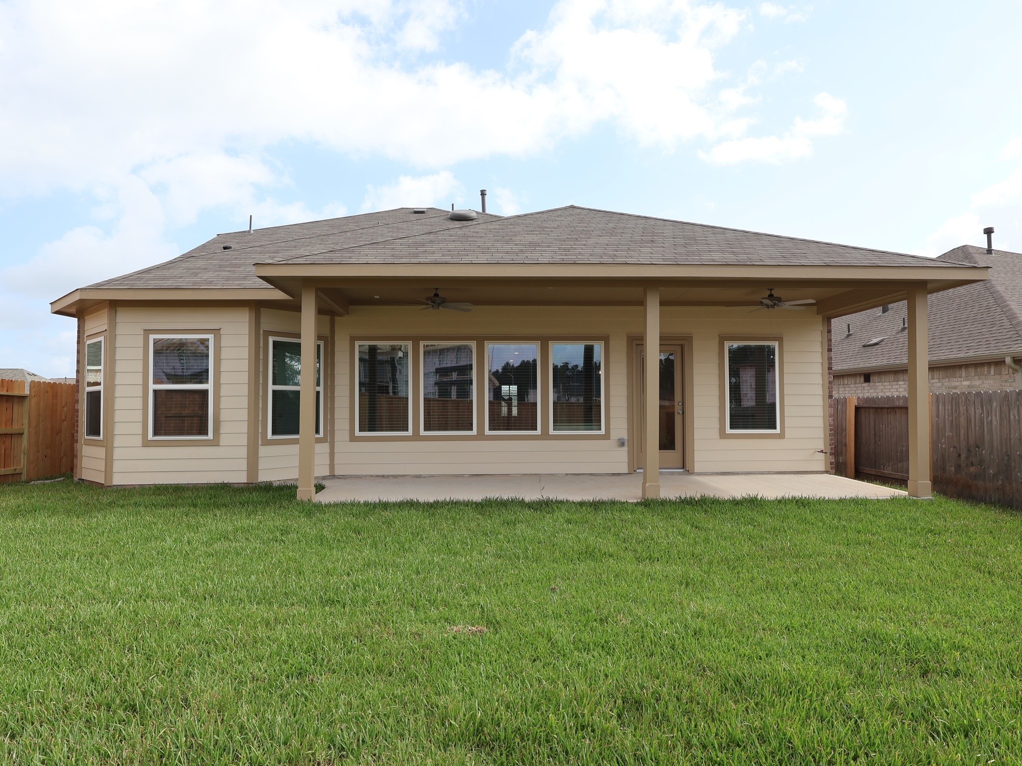 252 Ashley Branch Street Property Photo 9