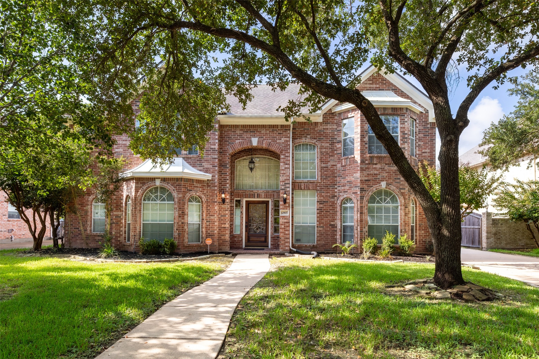12907 Ridge Bank Lane Property Photo 1