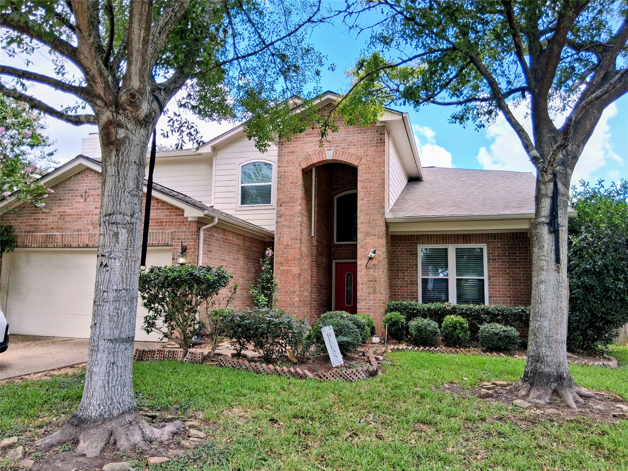 10015 Dawn Brook Drive Property Photo 1