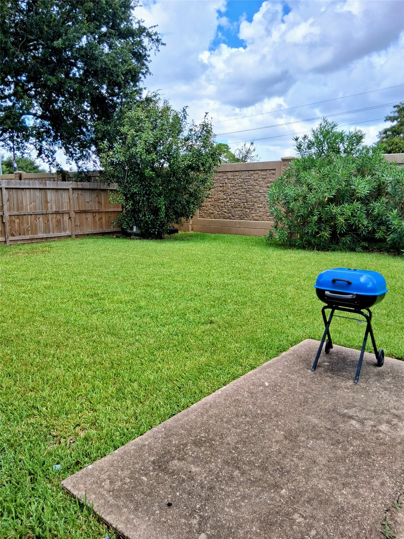 10015 Dawn Brook Drive Property Photo 14