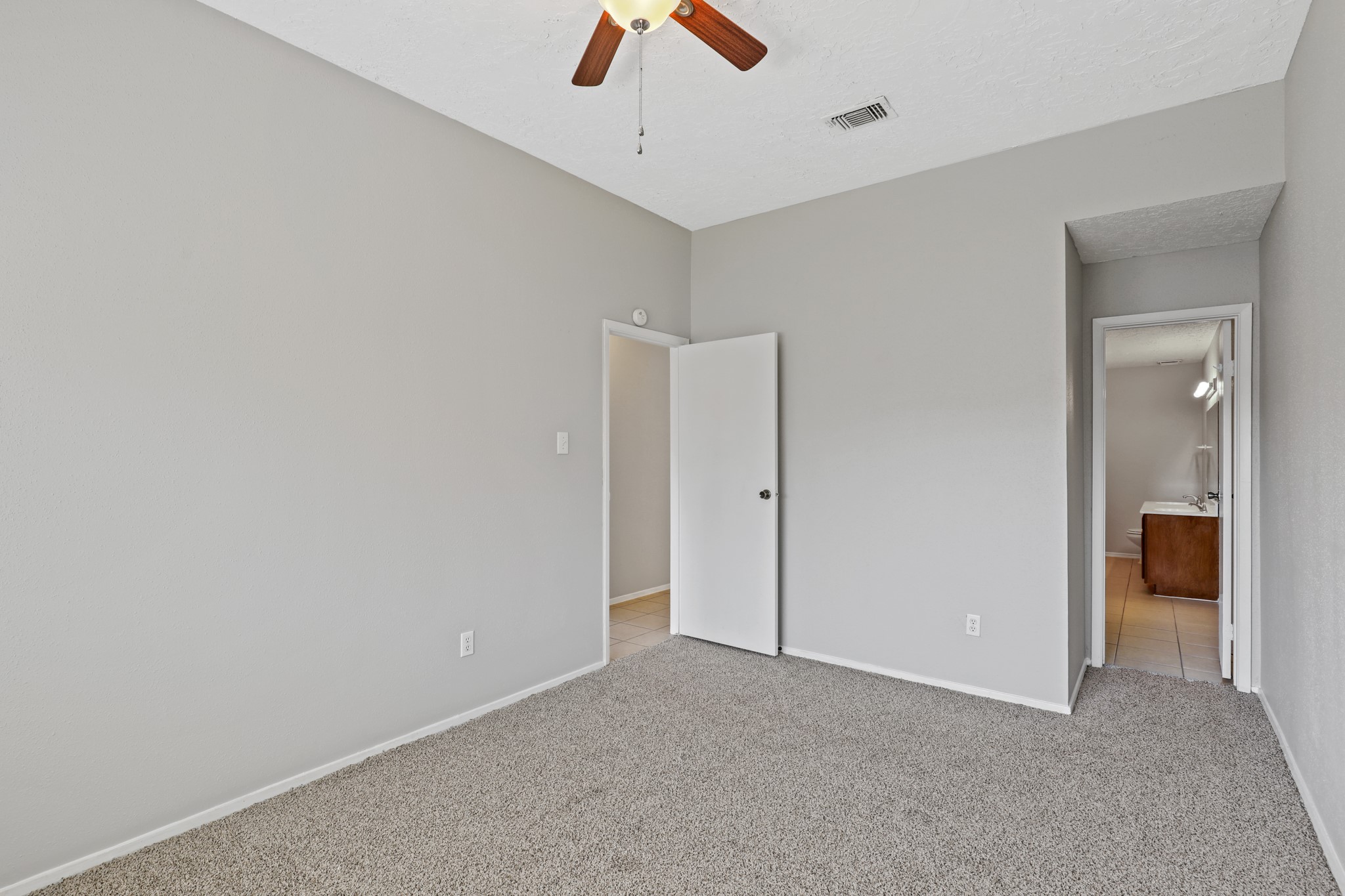 11014 Misty Summit Drive Property Photo 9