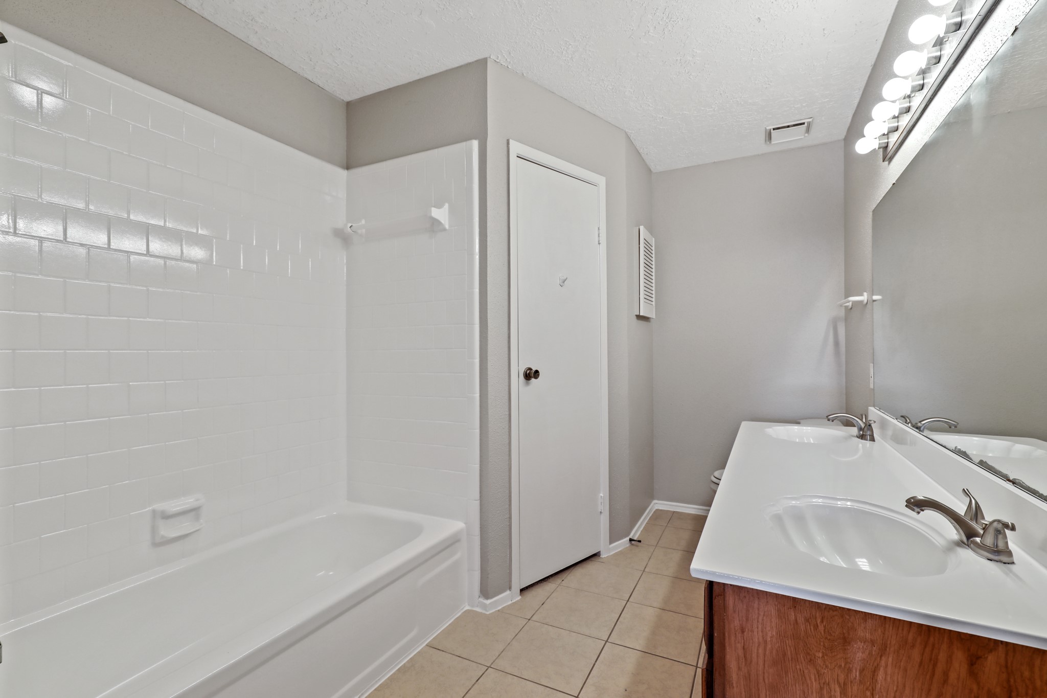 11014 Misty Summit Drive Property Photo 10