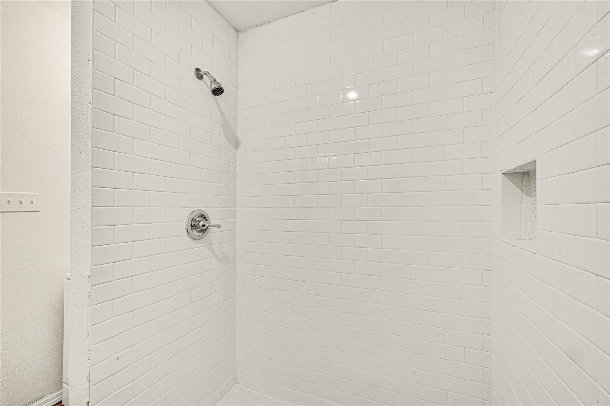 507 E 3rd Street Property Photo 19