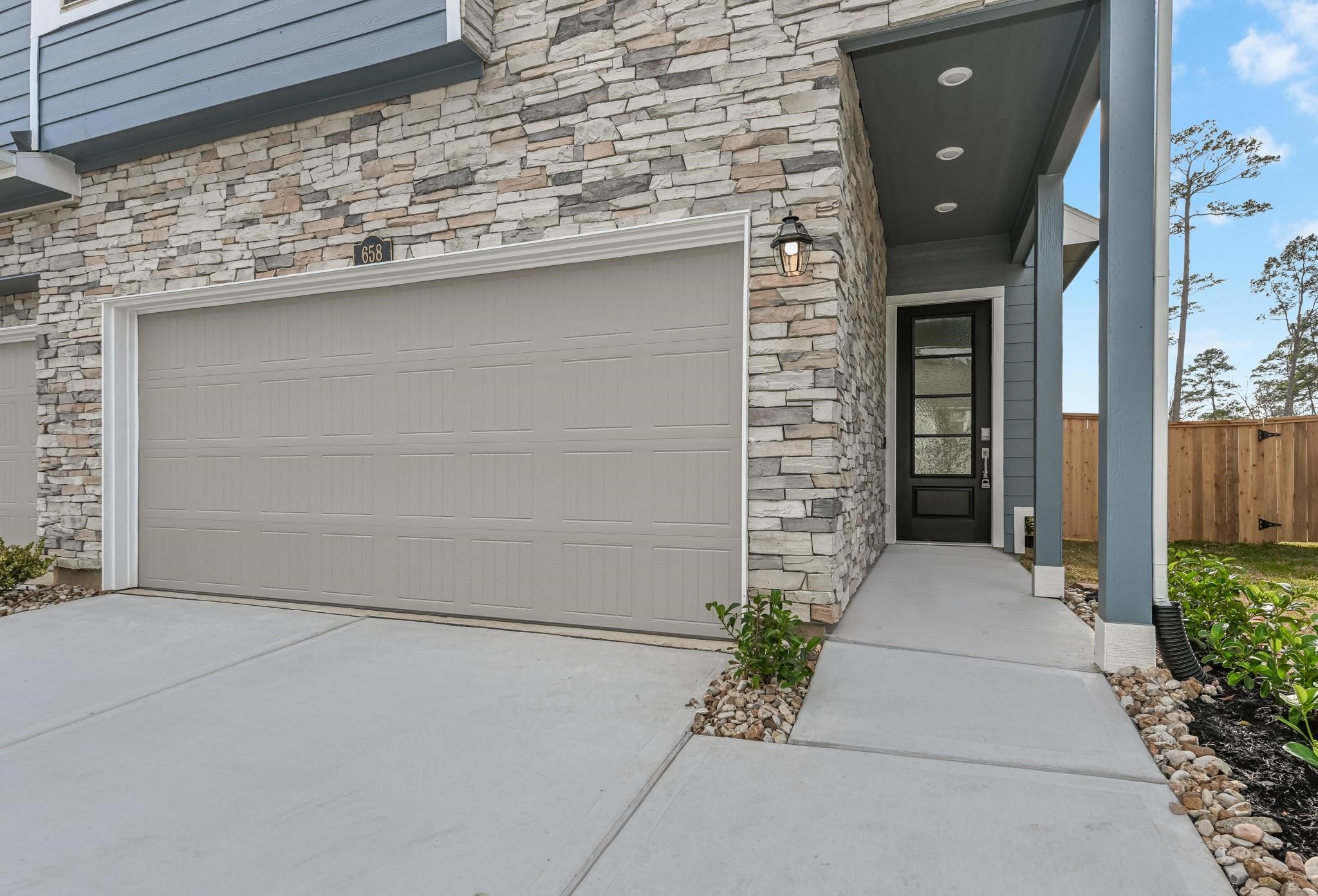 658 Aspen Falls Court Property Photo 4