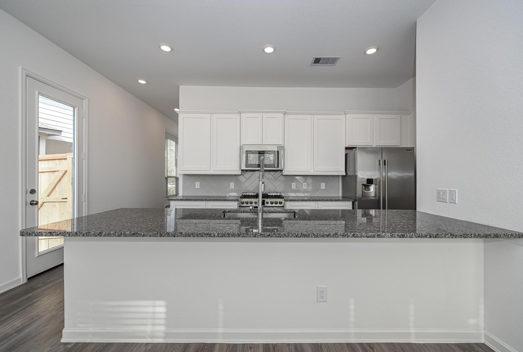 658 Aspen Falls Court Property Photo 8