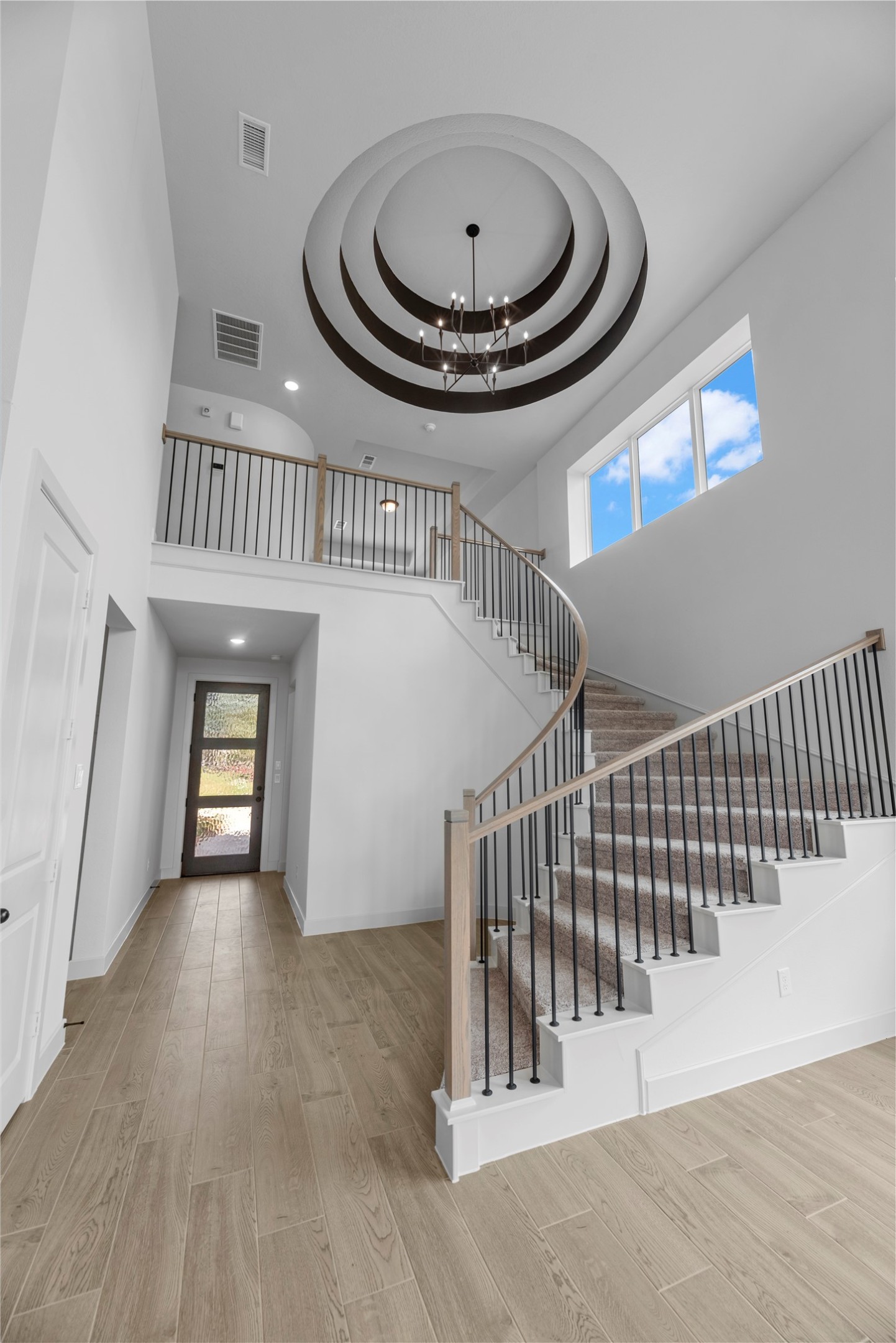 1106 New Haven Lane Property Photo 2