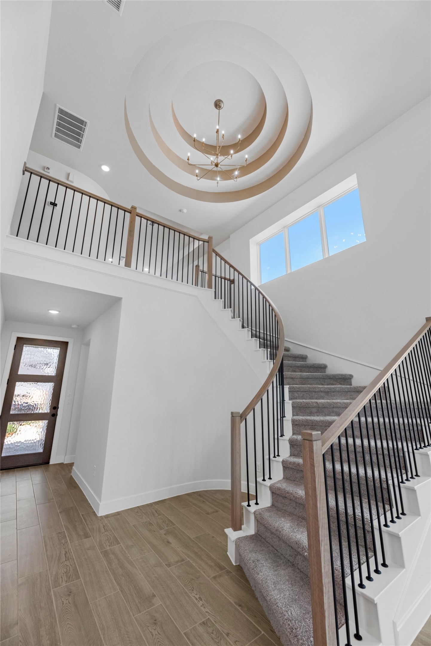 1106 New Haven Lane Property Photo 2