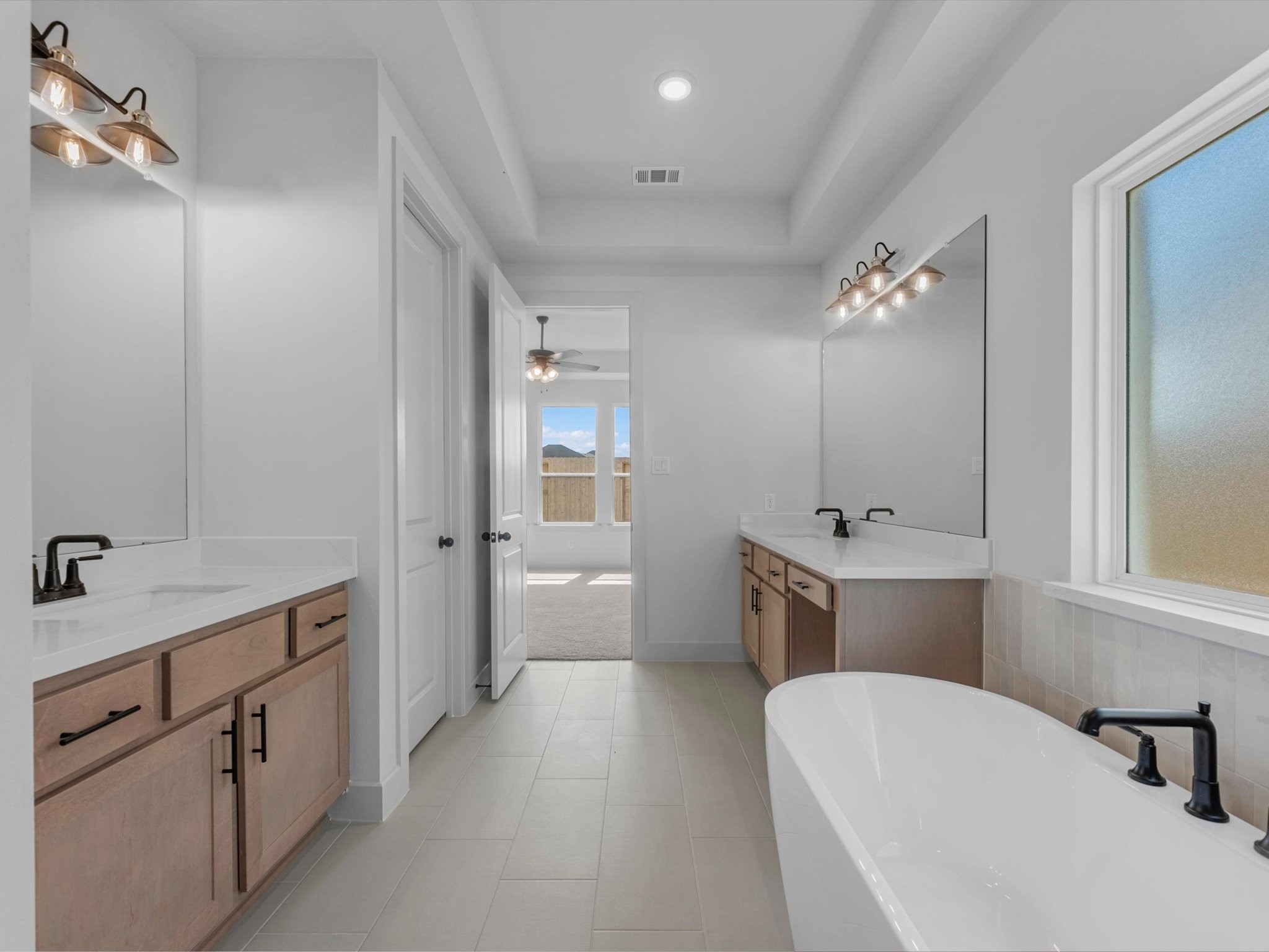 1106 New Haven Lane Property Photo 11