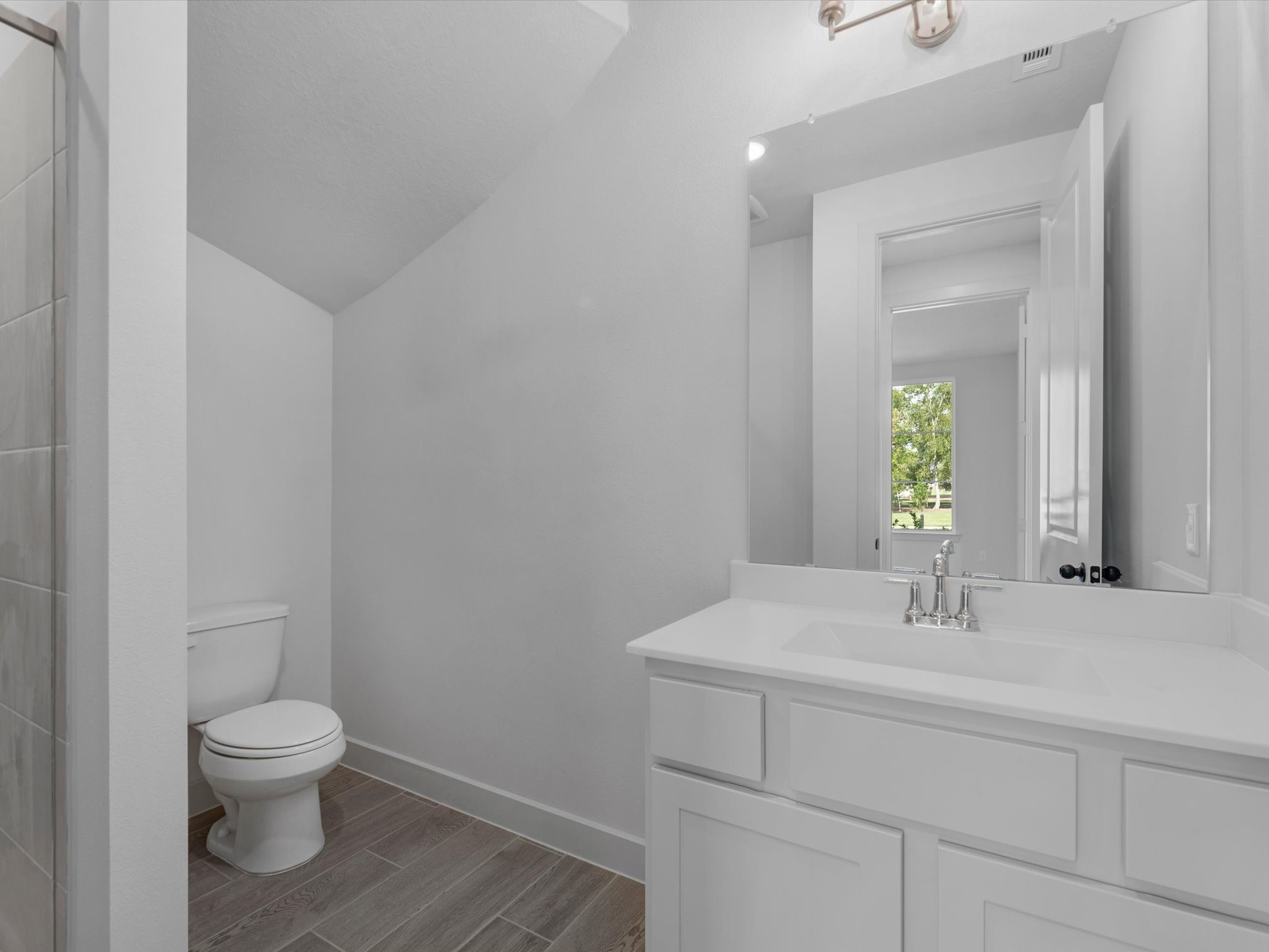 1106 New Haven Lane Property Photo 13