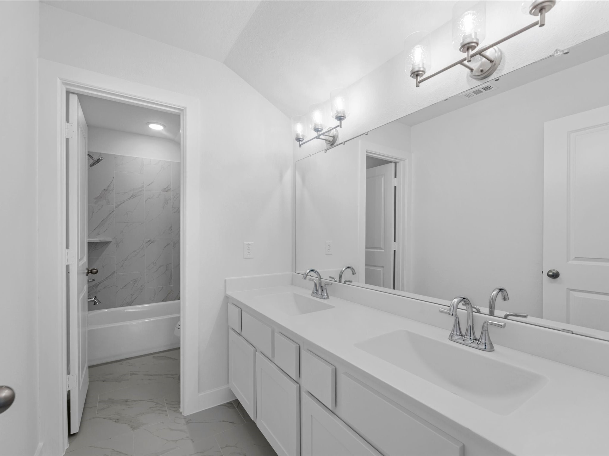 1106 New Haven Lane Property Photo 19