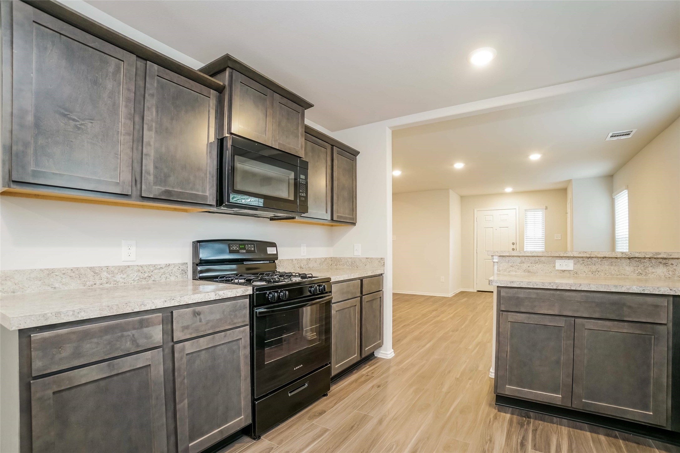 1217 Narrow Heights Drive Property Photo 4